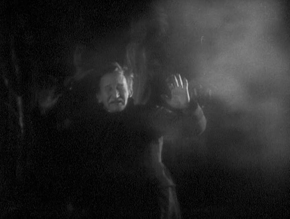 アッシャー家の末裔の画像