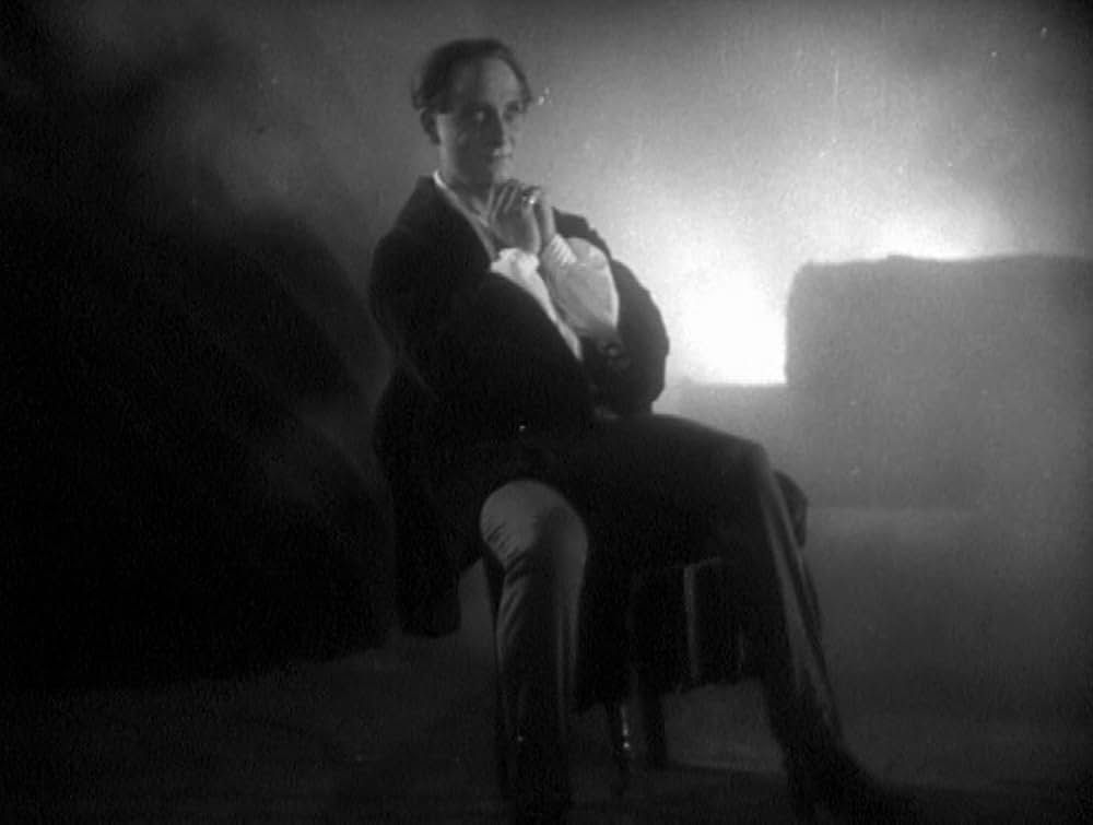 アッシャー家の末裔の画像