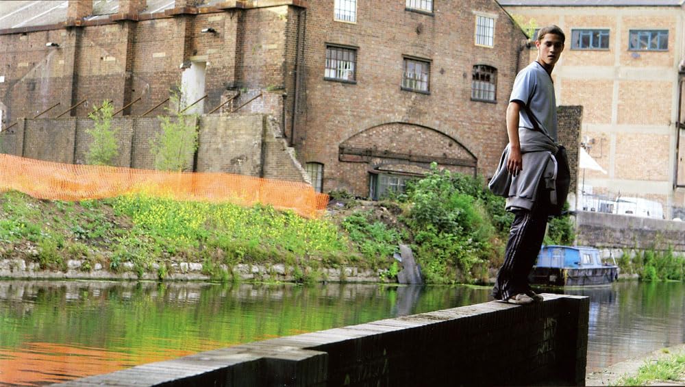 こわれゆく世界の中での画像