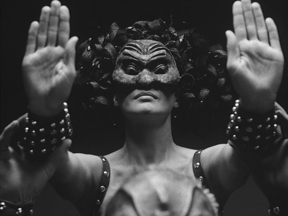 夜の儀式の画像