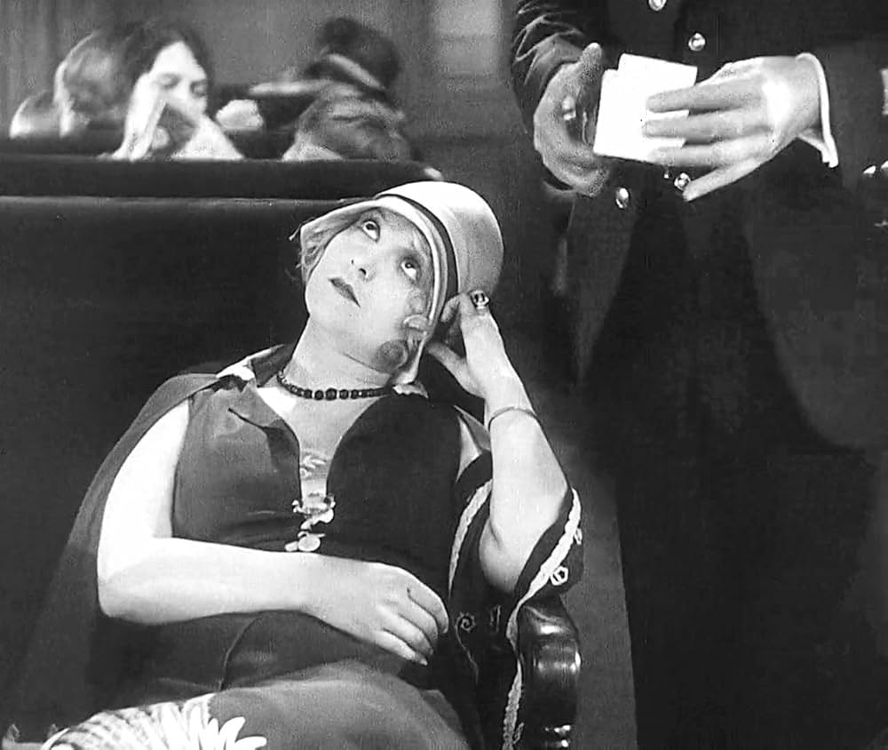 都会の女の画像