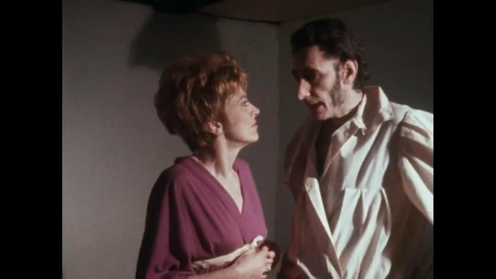 血に飢えた断髪魔／美女がゾクゾク人肉パイにの画像