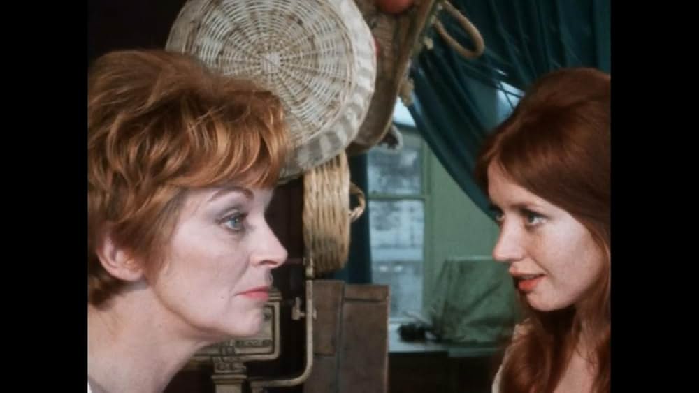 血に飢えた断髪魔／美女がゾクゾク人肉パイにの画像