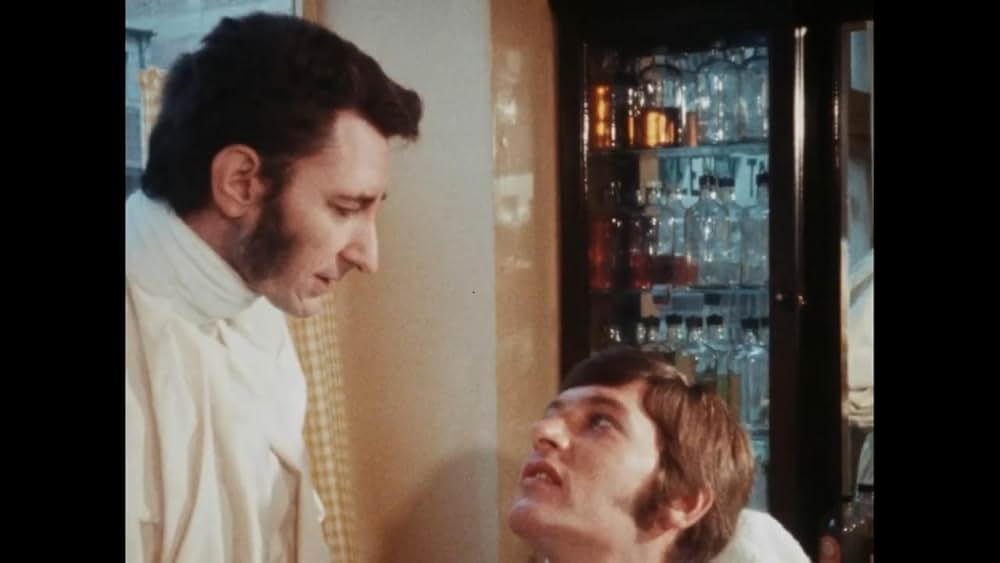 血に飢えた断髪魔／美女がゾクゾク人肉パイにの画像