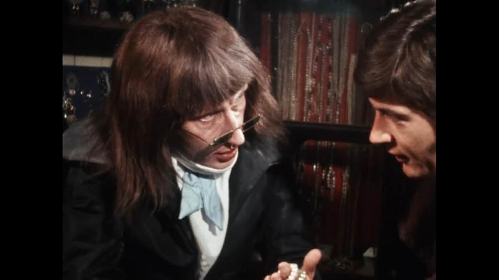 血に飢えた断髪魔／美女がゾクゾク人肉パイにの画像