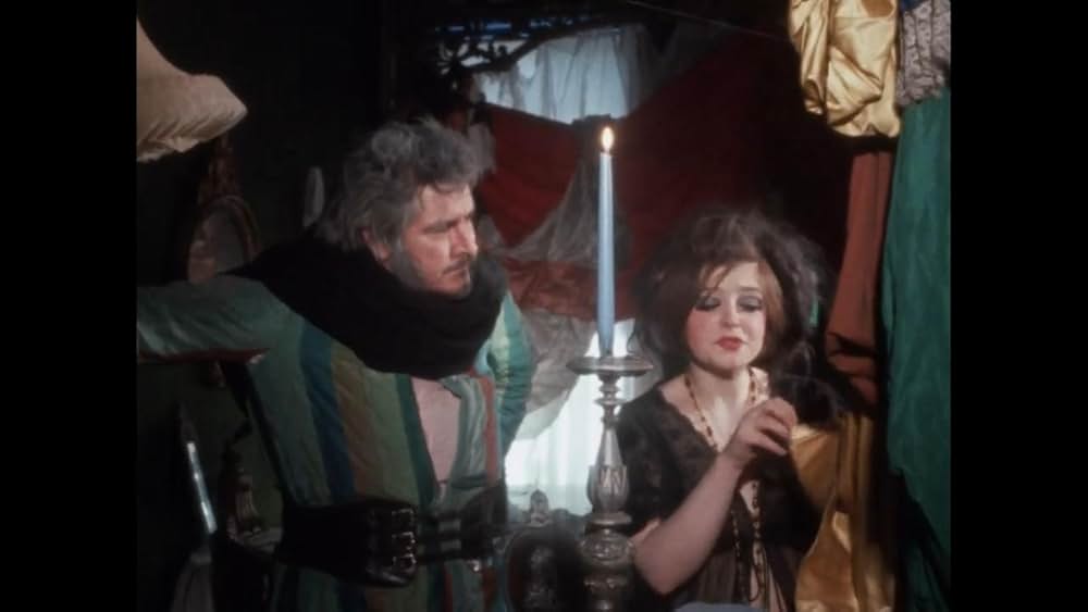 血に飢えた断髪魔／美女がゾクゾク人肉パイにの写真