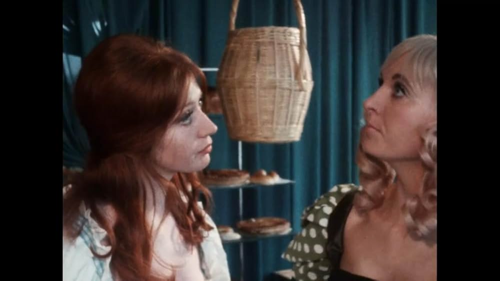 血に飢えた断髪魔／美女がゾクゾク人肉パイにの画像