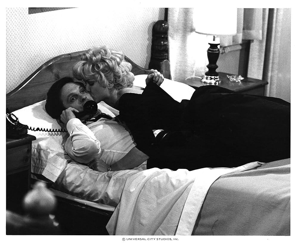 セイム・タイム、ネクスト・イヤーの画像