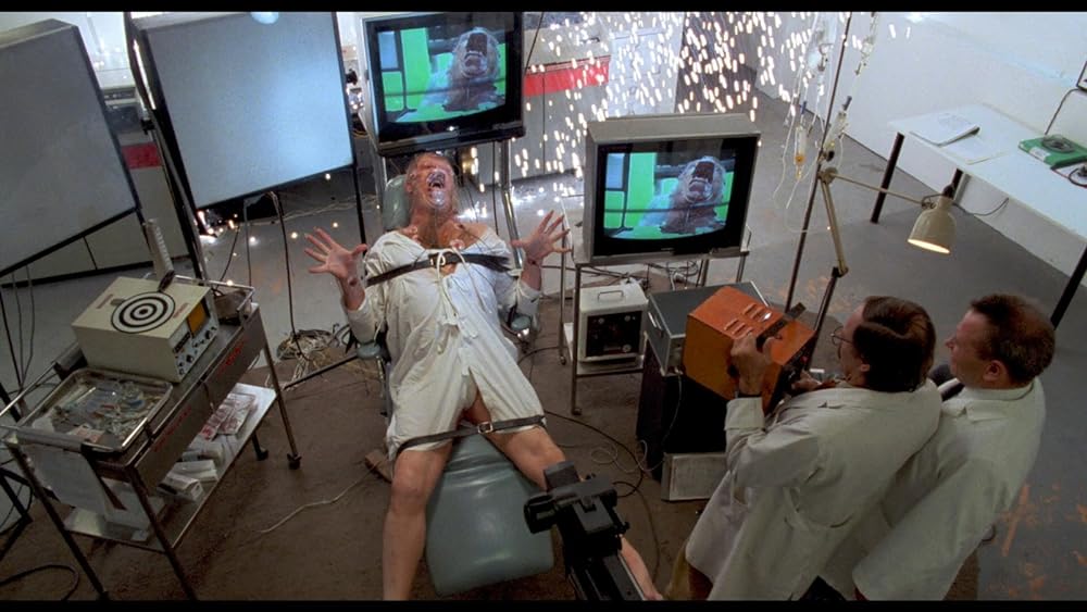 ハウリング IIIの画像