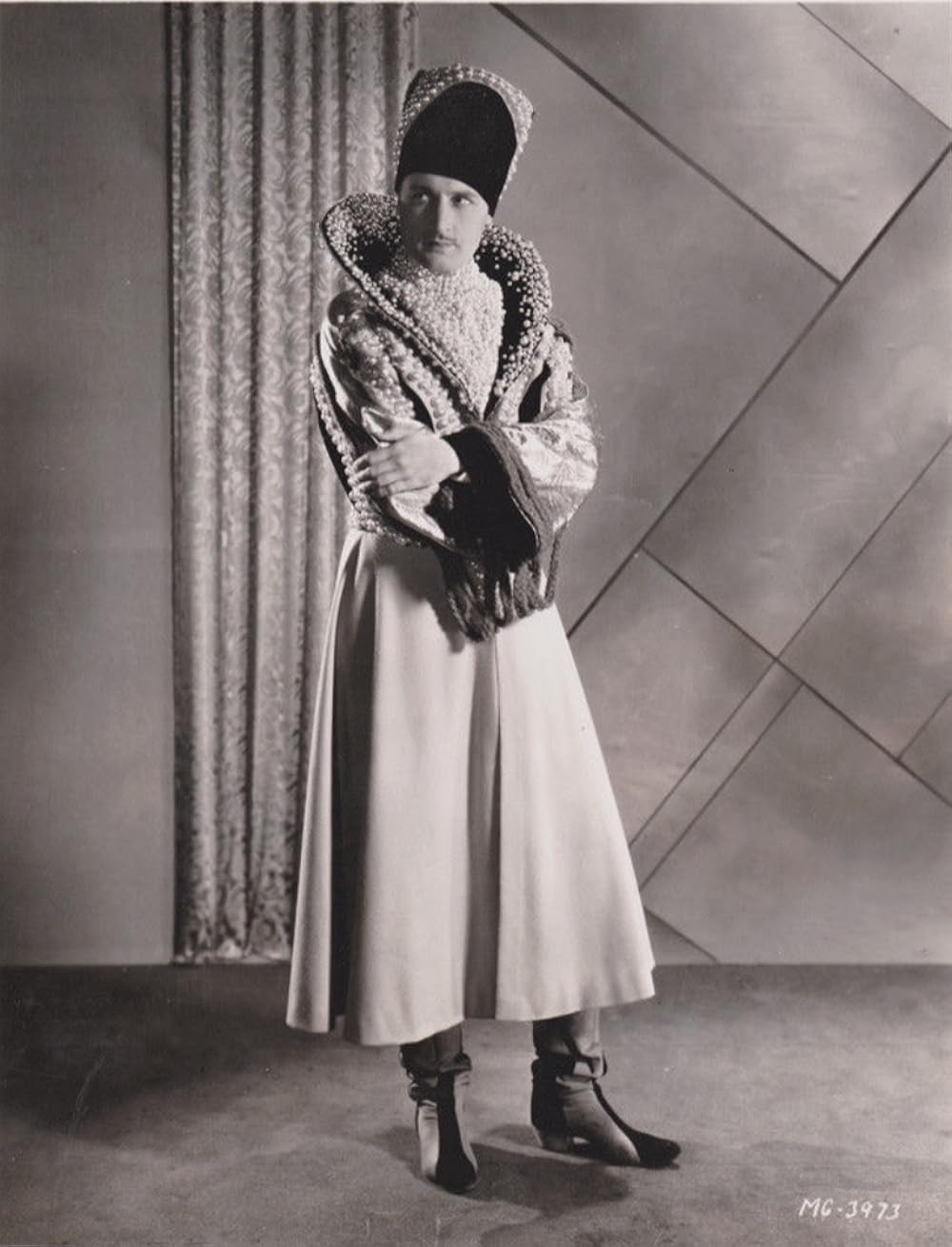 マダム・サタンの画像