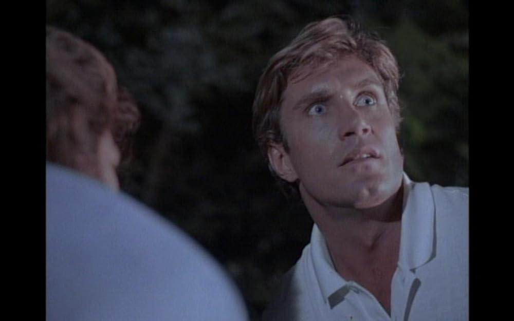 ハウリング IVの画像