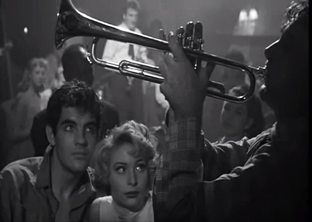 怒りを込めて振り返れの画像