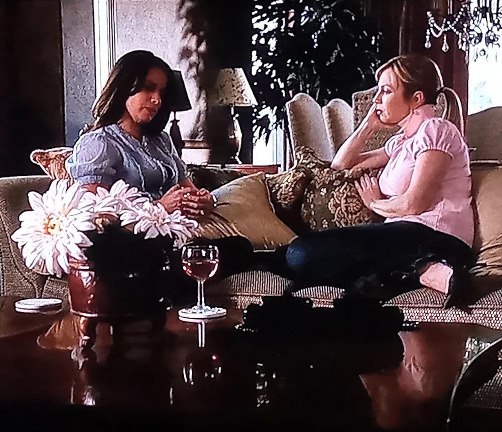 隣人は闇に潜むの画像