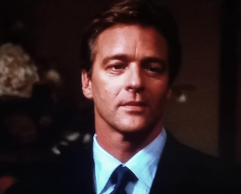 隣人は闇に潜むの画像