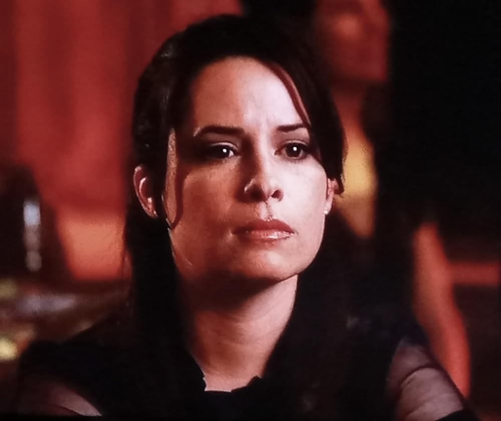 隣人は闇に潜むの画像