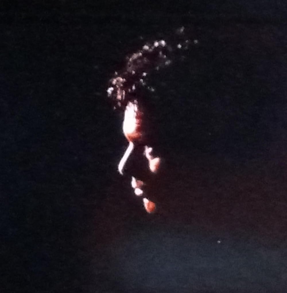 隣人は闇に潜むの画像