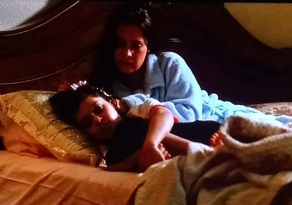 隣人は闇に潜むの画像