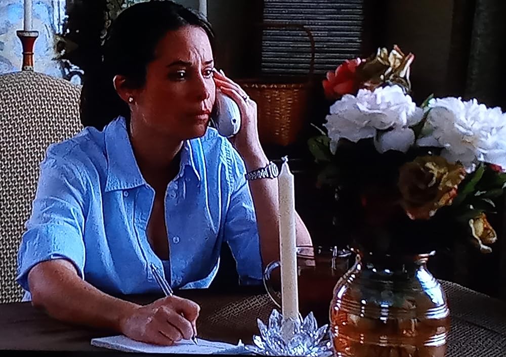 隣人は闇に潜むの画像