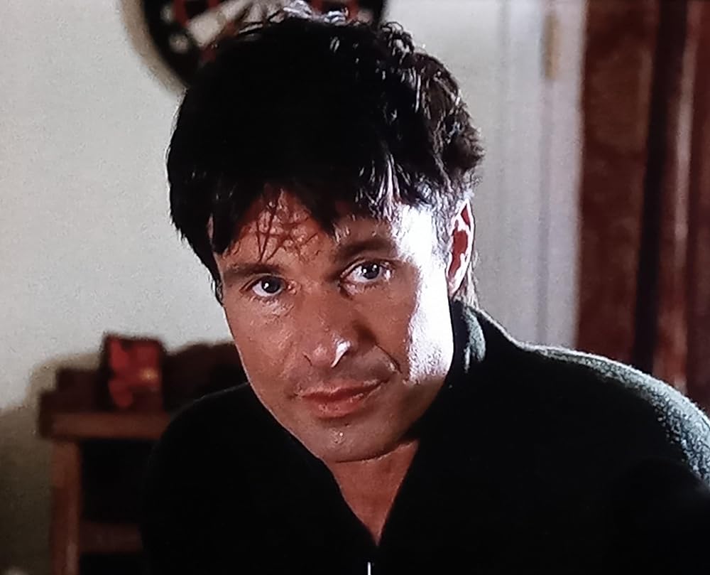 隣人は闇に潜むの画像