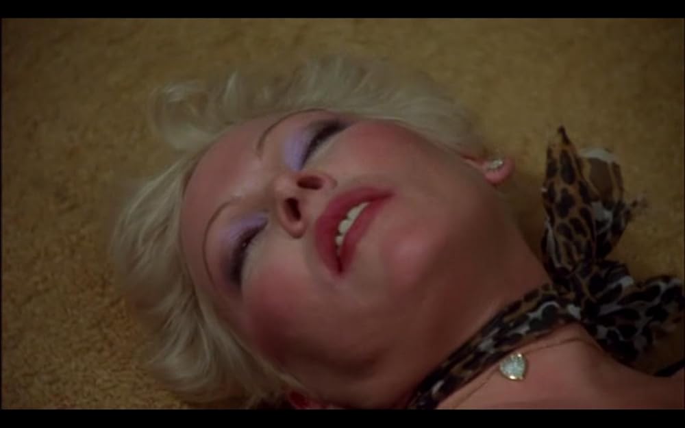 町でいちばんの美女／ありきたりな狂気の物語の画像