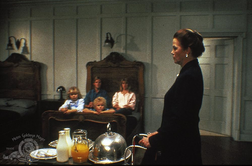 屋根裏部屋の花たちの画像