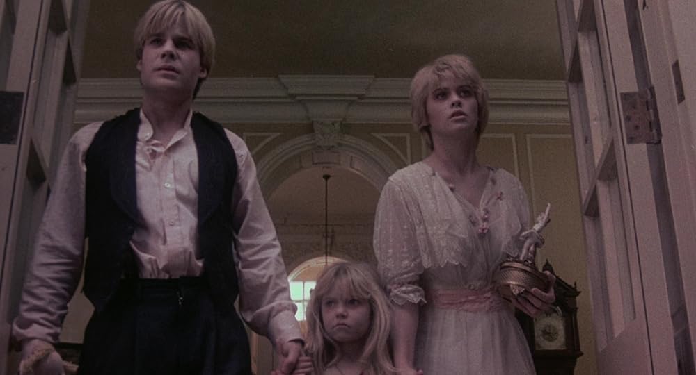 屋根裏部屋の花たちの画像