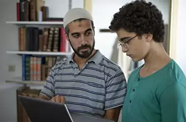 その手に触れるまでの画像