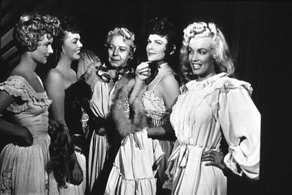 彼女は二挺拳銃の画像