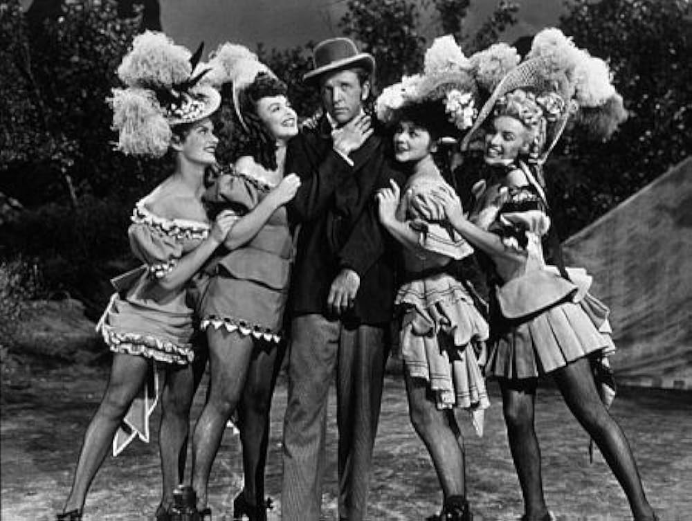 彼女は二挺拳銃の画像