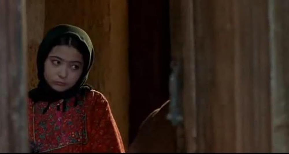 少女の髪どめの画像