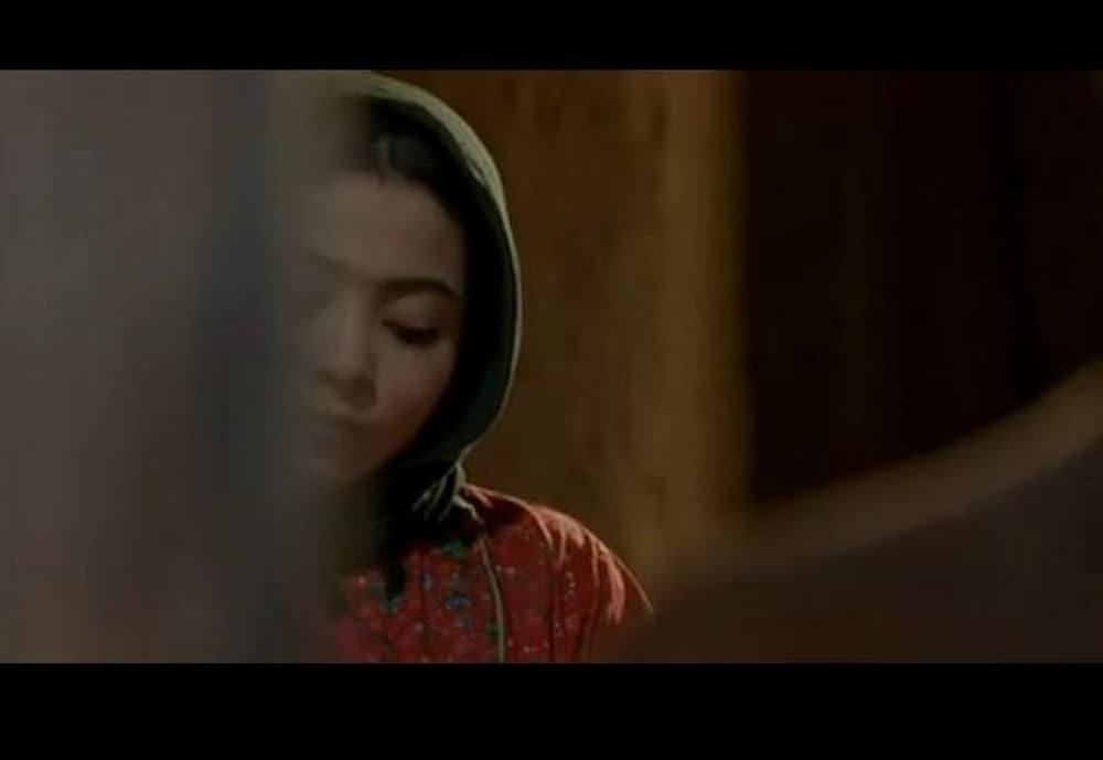 少女の髪どめの画像