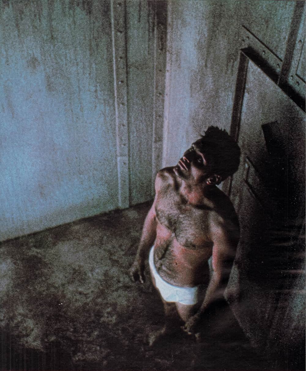 プリズンの画像