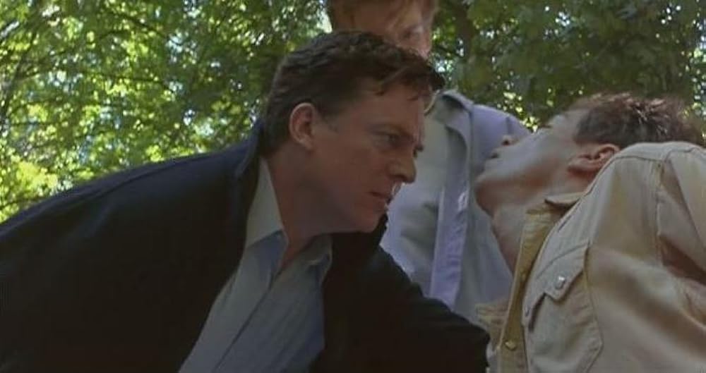 キャメロット・ガーデンの少女の画像