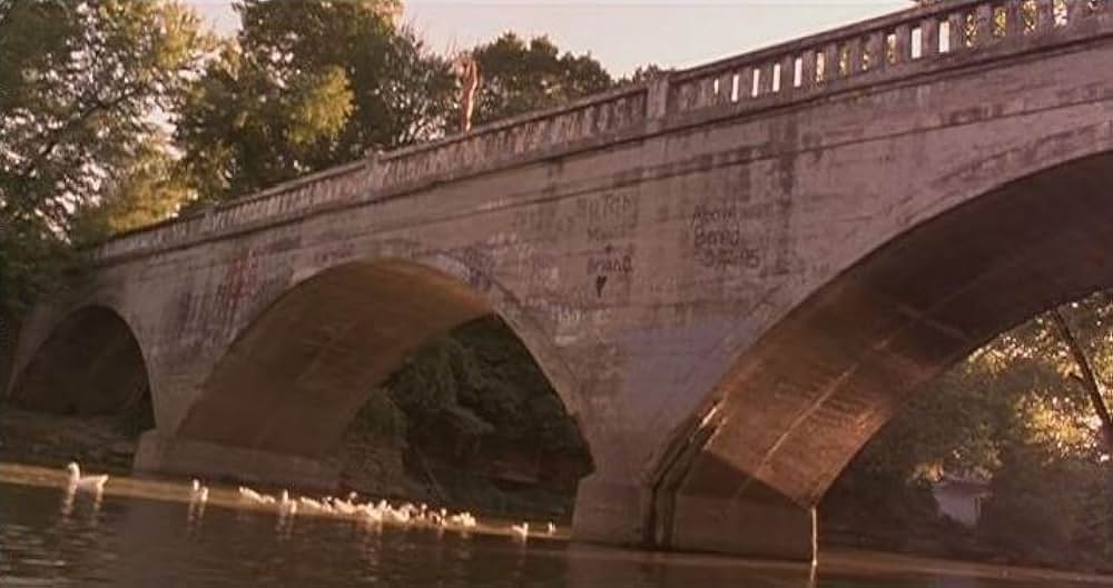 キャメロット・ガーデンの少女の画像