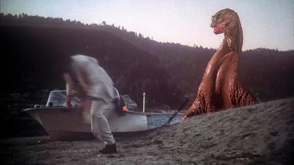 U.M.A2002 レイク・モンスター／魔の火山湖・甦えった巨大生物の恐怖の画像