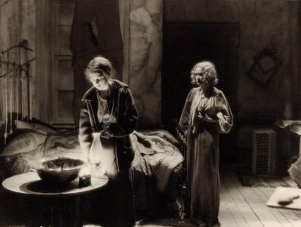 暴風の処女の画像