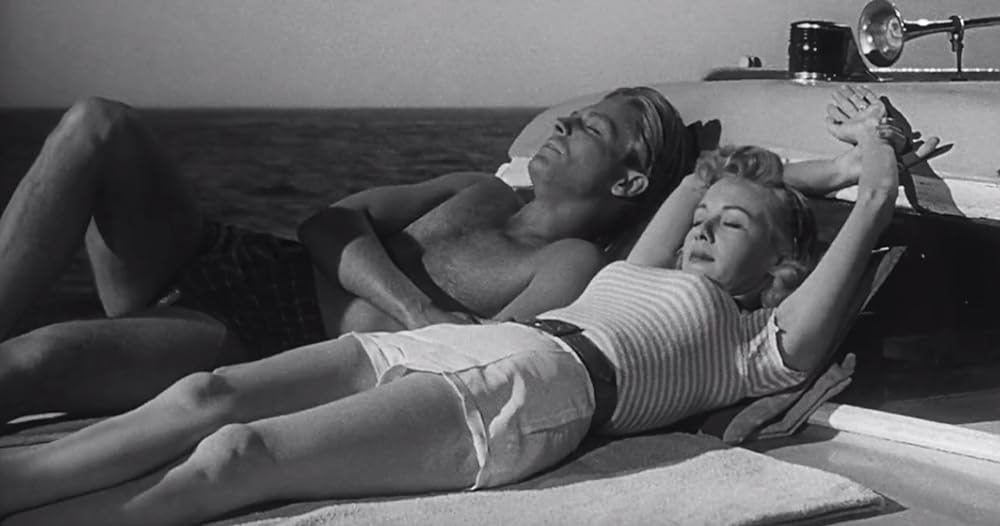 縮みゆく人間の画像