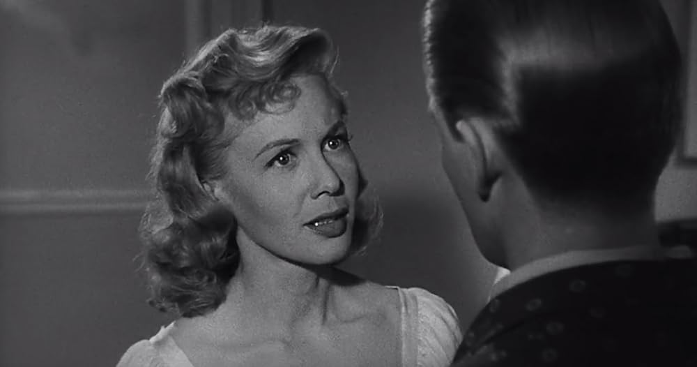 縮みゆく人間の画像