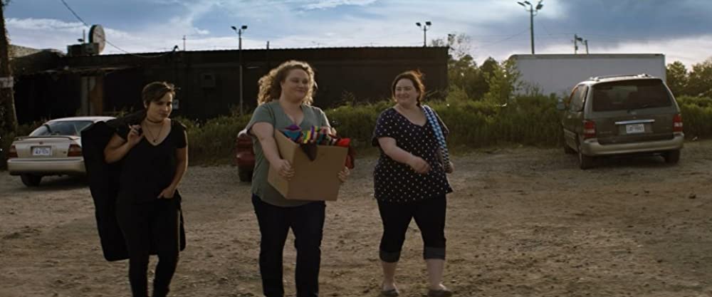 「ダンプリン」ダニエル・マクドナルド & Bex Taylor-Klaus & Maddie Baillioの画像