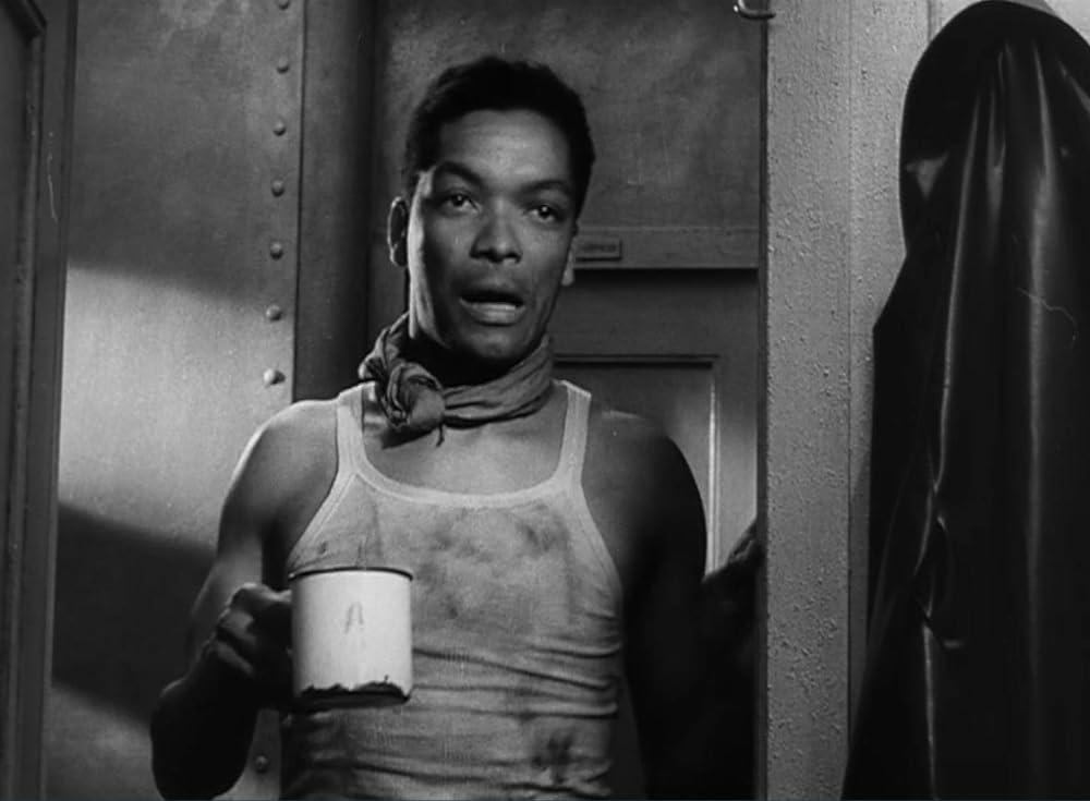 波止場の弾痕の画像