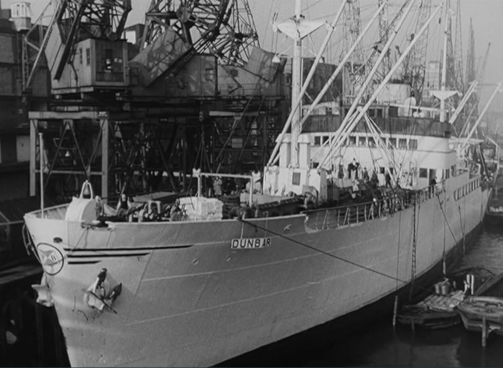 波止場の弾痕の画像