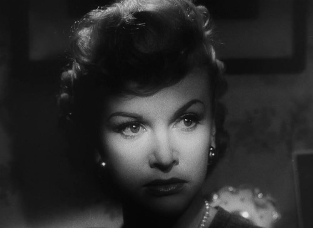 波止場の弾痕の画像