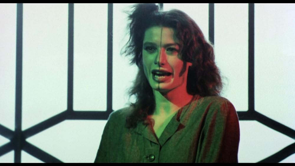 「女囚エマニュエル」の画像