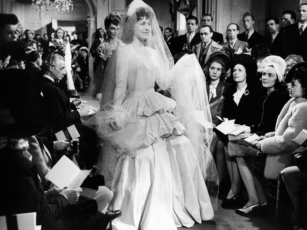 偽れる装いの画像