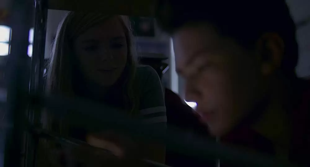 「エイス・グレード 世界でいちばんクールな私へ」エルシー・フィッシャー & ルーク・プラエルの画像