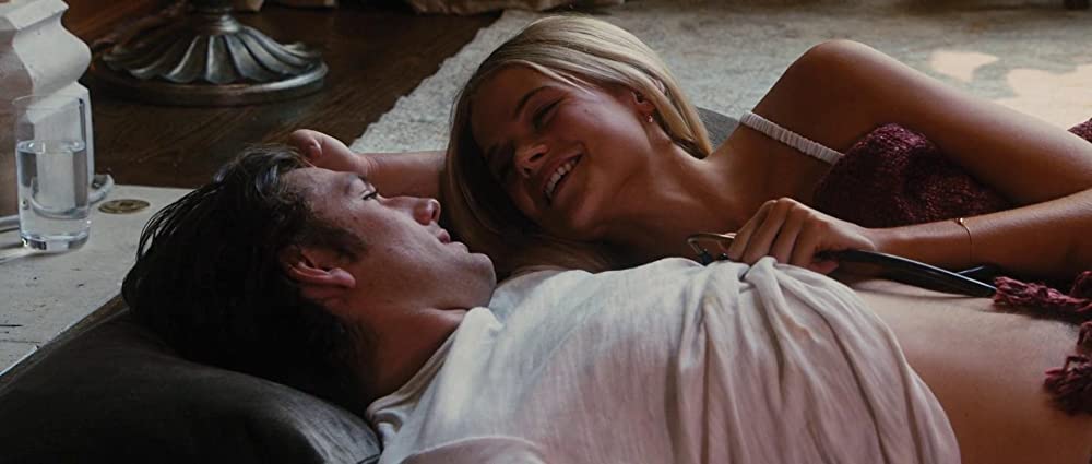 「エンドレス・ラブ 17歳の止められない純愛」アレックス・ペティファー & ガブリエラ・ワイルドの画像