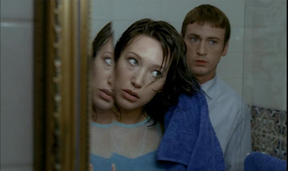 石の微笑の画像