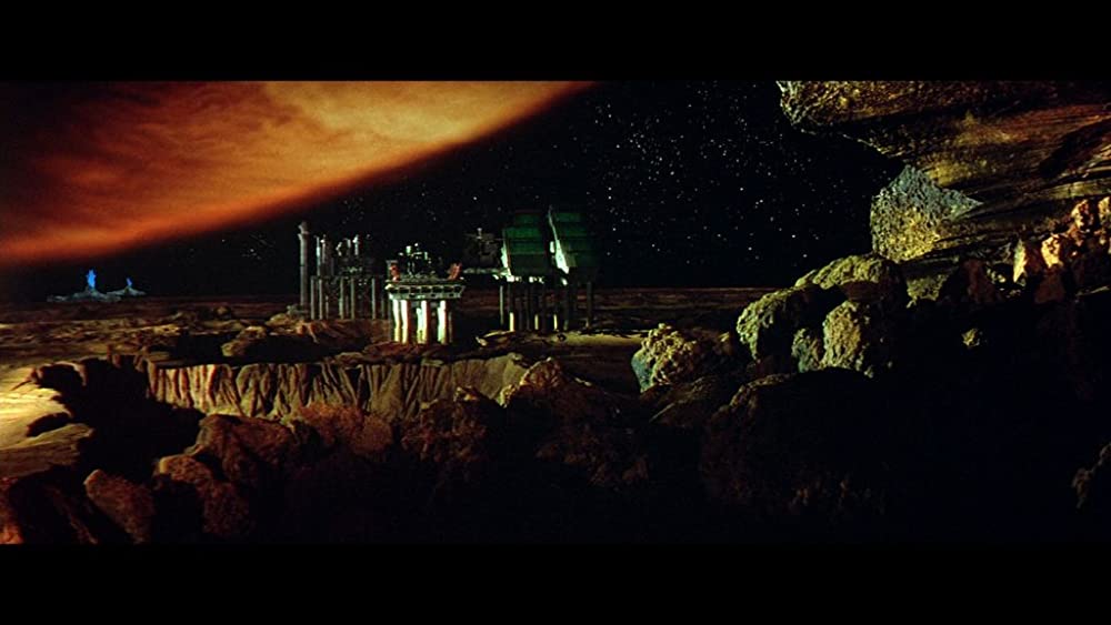 アウトランドの画像