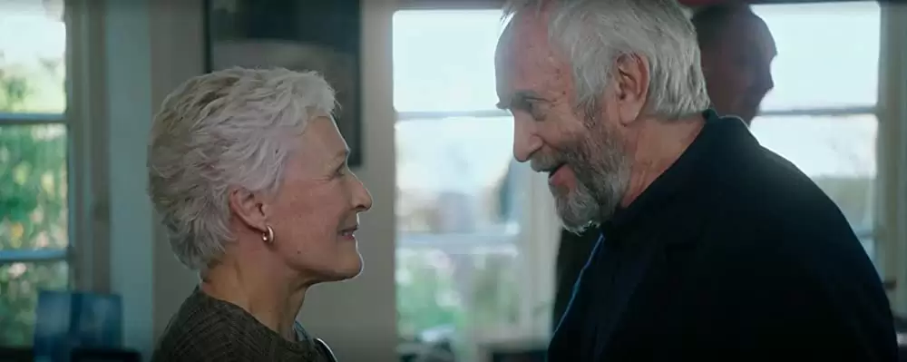 「天才作家の妻 -40年目の真実-」グレン・クローズ & ジョナサン・プライスの画像