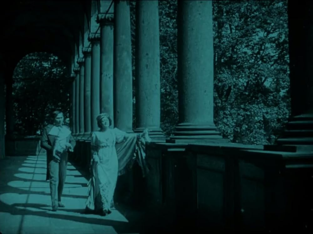 プラーグの大学生の画像